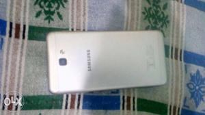 Urgent want to sell my...samsung j7 prime...good