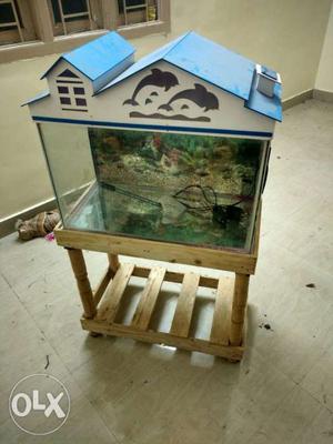 Brand new fish tank set, with all motors and