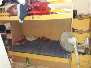 Bunk bed with matress in good condition