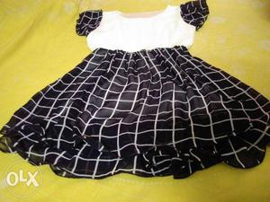 Fancy frock.. belt free. interested contact.