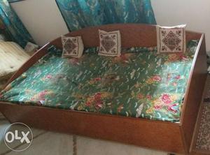 Indian sitting/ deewan in very good condition