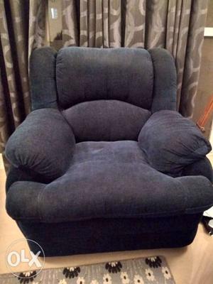 Navy blue color 2+1 sofa set, gently used