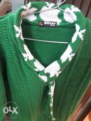 Women's Green And White Knitted Long-sleeved Top