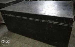 2 strong and heavy black iron sheet box at 750 each