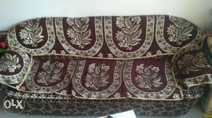 3+2 sofa with sofa cover in good condition