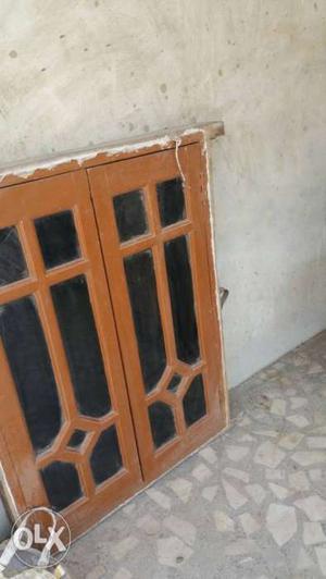 4 Saag window with iron grill in good condition 3 rough