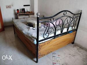 5x6 storeg bed with reliance yarn gadda