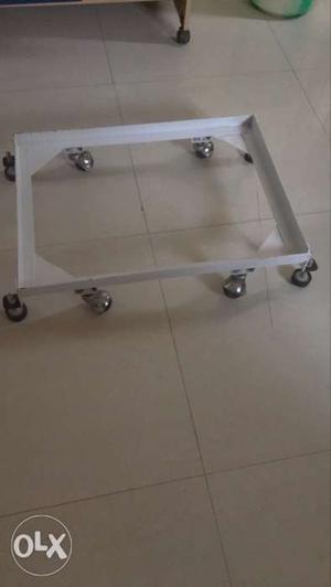 Brand new un used stand for washing mashines 24