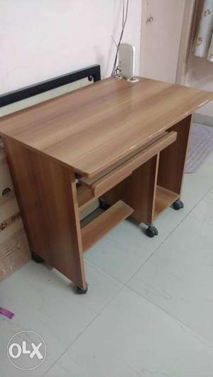 Computer table. size  inch