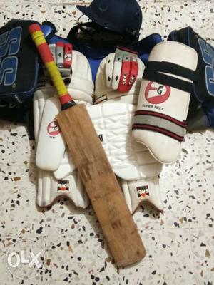 Cricket kit (only 6 months used)