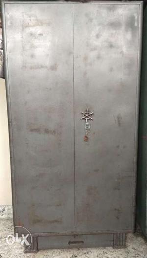 Metal cupboard with locker and all keys