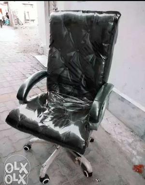 New Heavy Boss Chair with Power Hydrolic n steel base