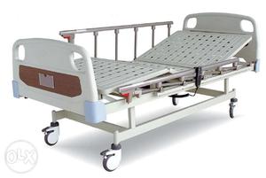 New Medical Bed for IMMEDIATE sale (Moving out of house)
