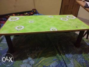 Rectangular Green And White Coffee Table