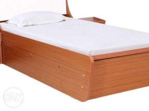 Single bed (diwan)brand new condition