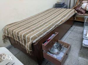 Single bed with box storage & side drawers with