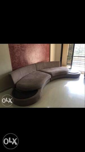 Sofa set in two pieces with tea stand