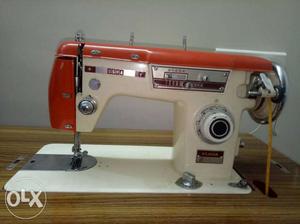 Usha flora tailoring machine for sale. can be