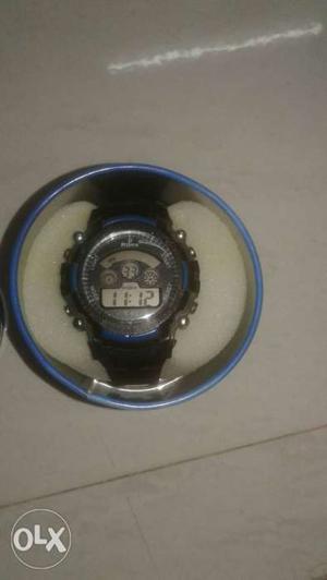 Wrist watch good condition and running