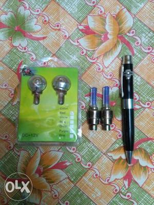 2 Bike lights and pen drive 4gb with layjar toch