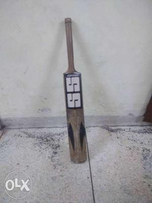 Black And Brown SS Wooden Cricket Bat