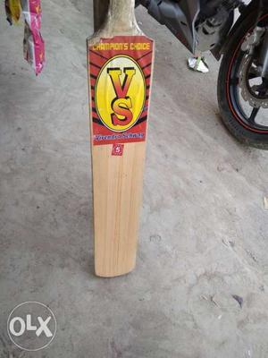 Brown And Red VS Wooden Cricket Bat