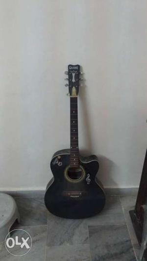 Original Givson guitar in great condition.plays