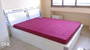 Queen size bed with 2 side tables and mattress