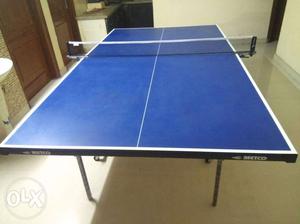 Sell table tennia with net, 2 racquets and 1 ball