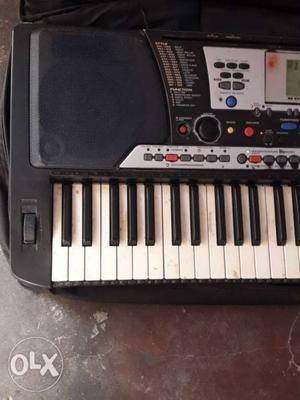 Yamaha Psr 540 Electronic Keyboard