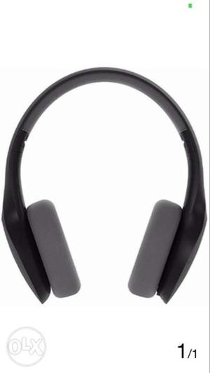 Black And Gray Wireless Headphones