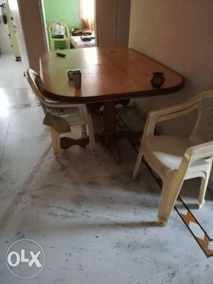I want to sell dining table 6 ft x 4 ft big