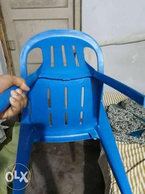 It's a little so strong chair for little kids