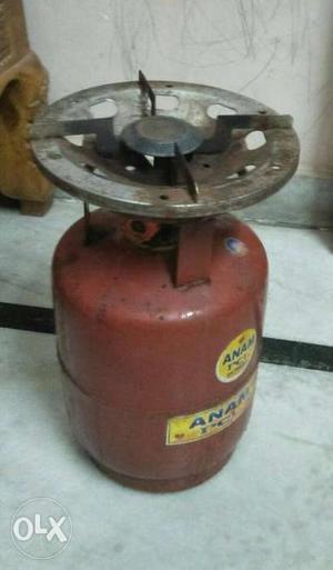 Portable single burner cylinder stove