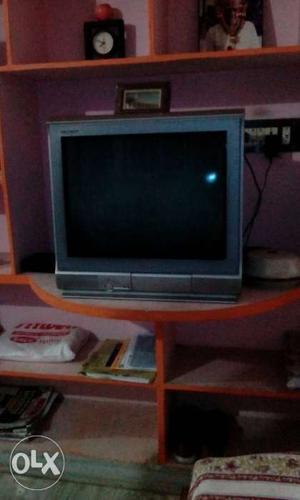 SHARP 21" FLAT SCREEN TV in excellent working