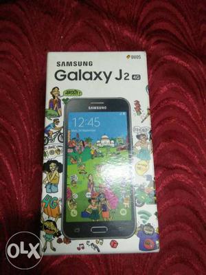 A best samsung galaxy j2 4G phone with box and