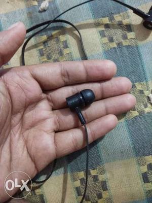 Best Quality earphones from iball. 6months