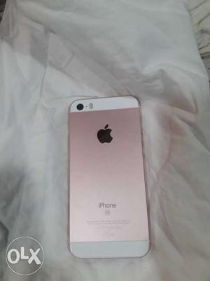 I PHONE SE 32 gb rose gold with box and all