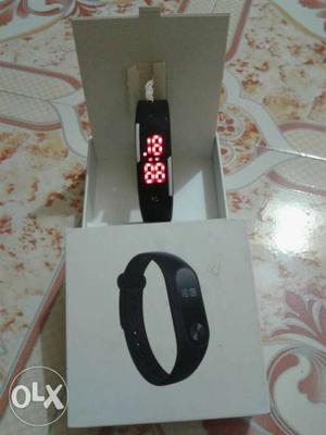 Mi Band 2 selling in very low price... Hardly
