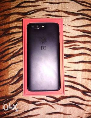 One plus 5t 6gb RAM 64gb ROM Just 3 months used