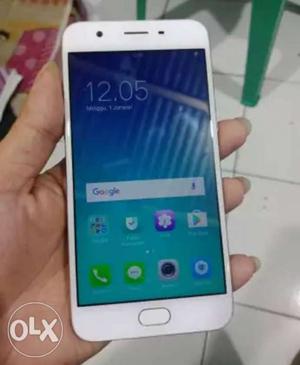 Oppo a57 3gb ram 32gb internal in excellent