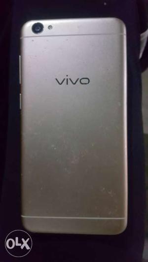 Vivo 55S with box.