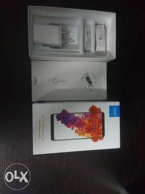 Vivo v7 new box pack 1 months old Fixed price
