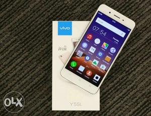 1 Year old vivo y55l and in good condition