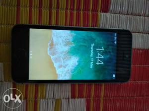IPhone 5S 16gp in good condition