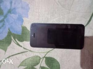 Iphone 5 with box urgent sell krna h 32jb hai