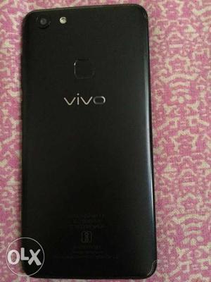 Vivo v7.. in awesome condition, only 4 mnth