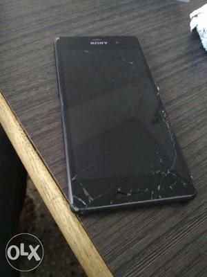 Z3 16 gb screen damage use mother bord and all