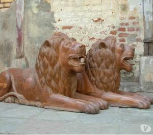 Wooden caved lion Vadodora