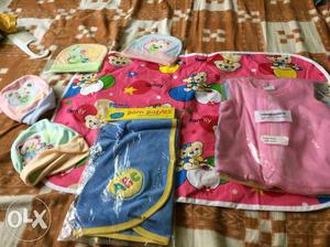 Baby items which was never used caps towel new